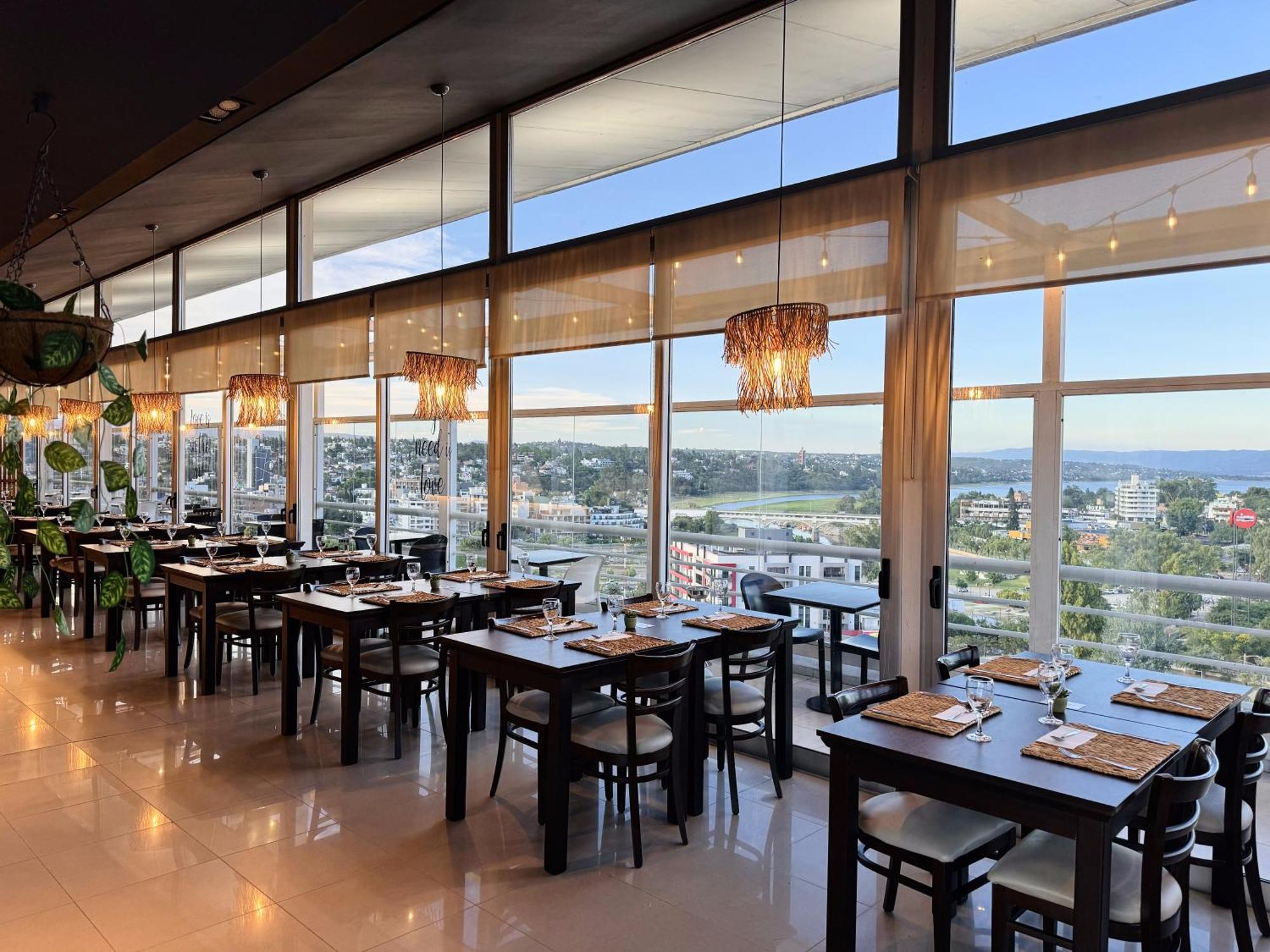 Amerian Carlos Paz & Apart-hotel 3*
